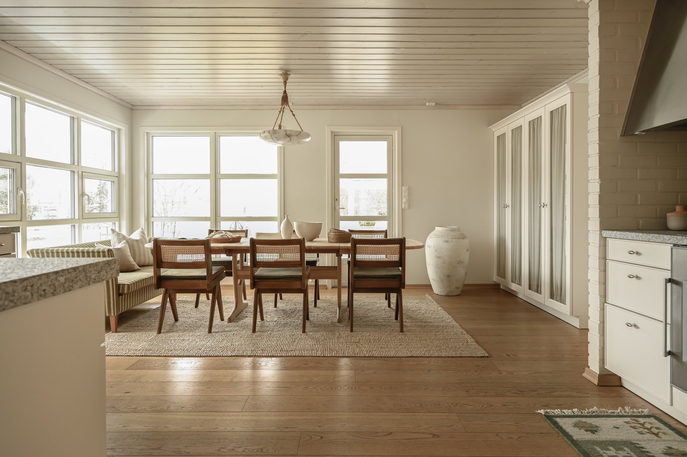 Open kitchen and dining area